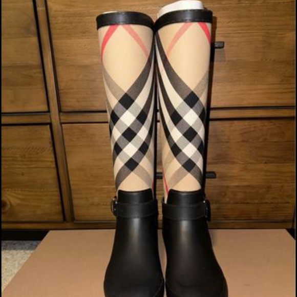Burberry Rubber Rain Boots - Picture 5 of 6